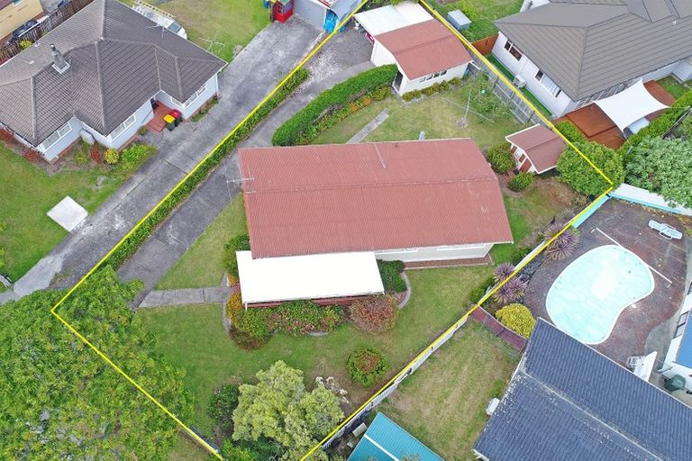 Photo of property in 65 Universal Drive, Henderson, Auckland, 0610
