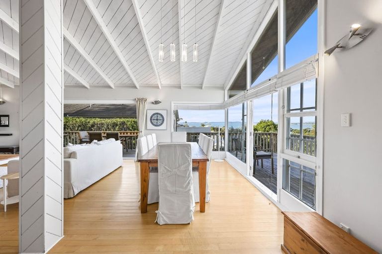Photo of property in 13 Colmar Road, Mellons Bay, Auckland, 2014