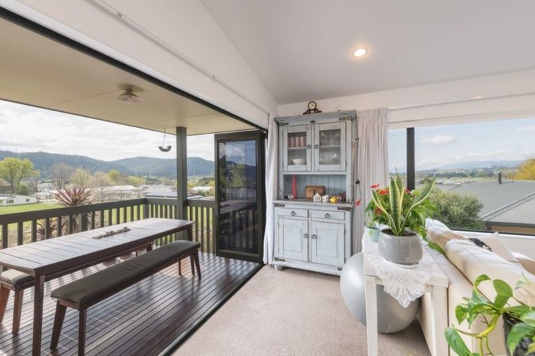 Photo of property in 13 Treeton Place, Wakefield, 7025