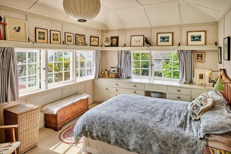 Photo of property in 339 Muritai Road, Eastbourne, Lower Hutt, 5013