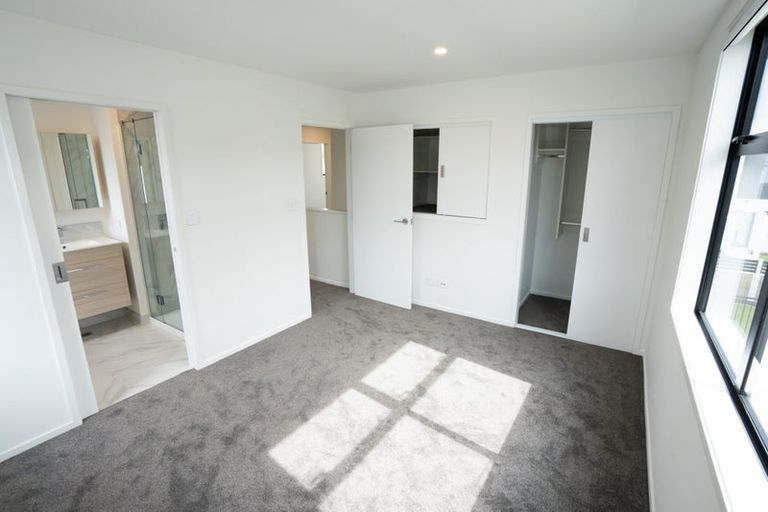 Photo of property in 11 Oliver Place, Trentham, Upper Hutt, 5018