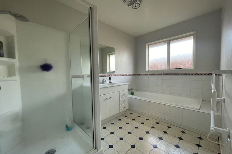 Photo of property in 25 Broadhaven Avenue, Parklands, Christchurch, 8083