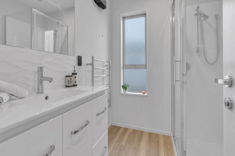 Photo of property in 17 Air Race Lane, Halswell, Christchurch, 8025