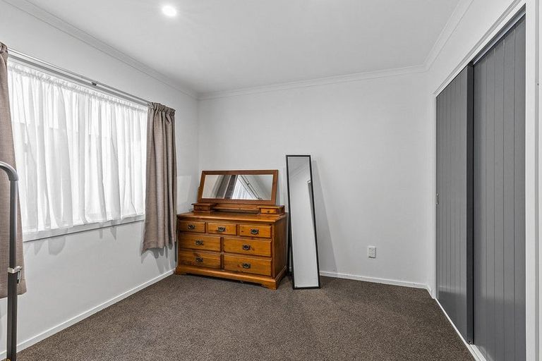 Photo of property in 12a Whitehouse Road, Titahi Bay, Porirua, 5022