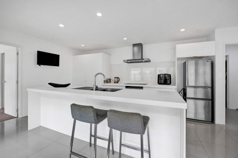 Photo of property in 16 Egmont Street, Patea, 4520