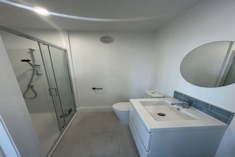 Photo of property in 10a Oriental Terrace, Mount Victoria, Wellington, 6011