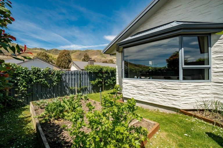 Photo of property in 42 Sunhaven Cove, Cromwell, 9310