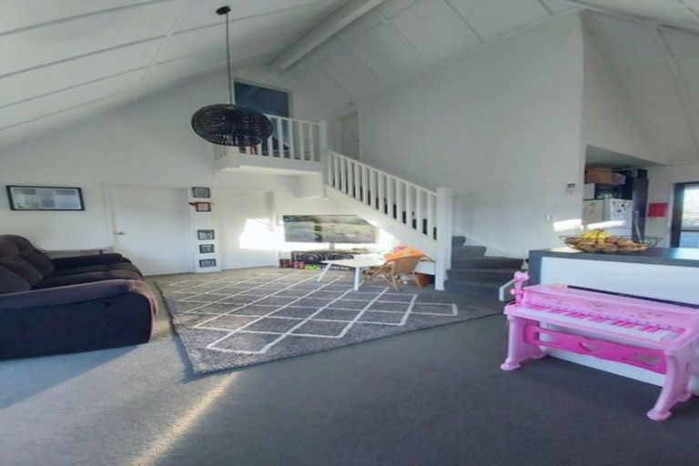 Photo of property in 9/58 Manuroa Road, Takanini, 2112