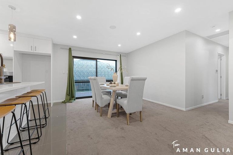 Photo of property in 7 Kahika Grove, Huapai, Kumeu, 0810