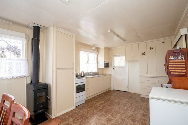 Photo of property in 90 Pipiroa Road, Ngatea, 3503