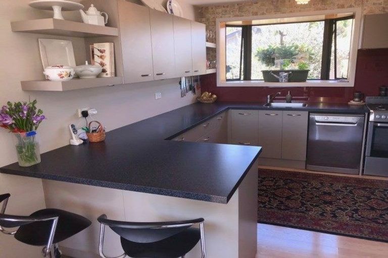 Photo of property in 5 Watkins Drive, Rangiora, 7400