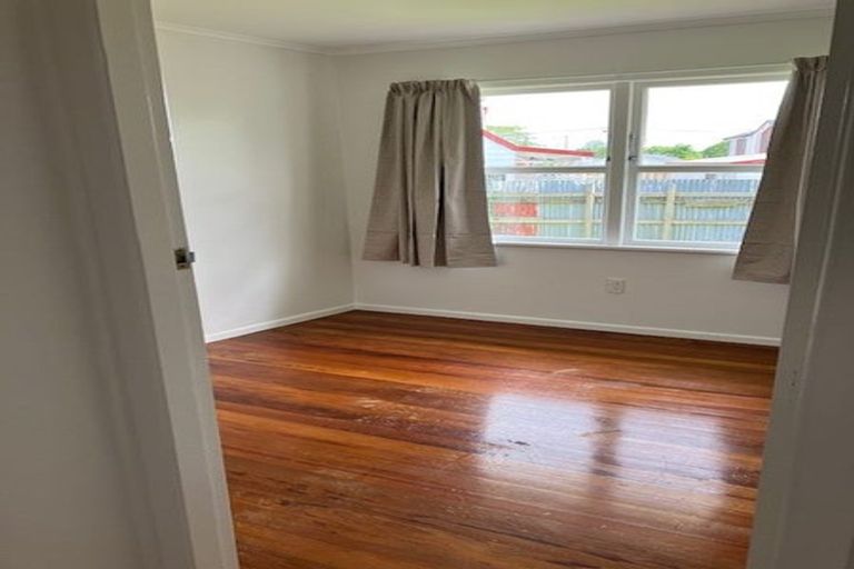 Photo of property in 10 Holden Place, Manukau, Auckland, 2025