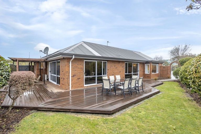 Photo of property in 25 Autumn Place, Mairehau, Christchurch, 8052