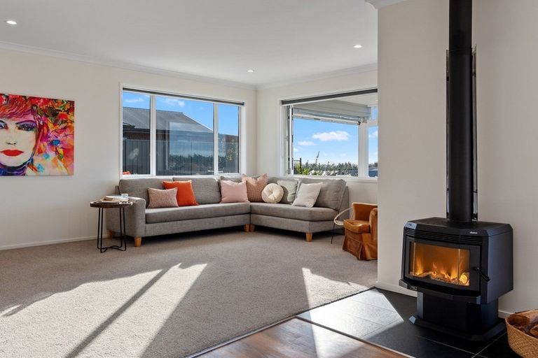 Photo of property in 15 Damien Place, Ohauiti, Tauranga, 3112