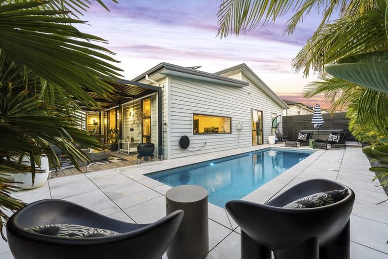 Photo of property in 141 Matua Road, Huapai, Kumeu, 0810