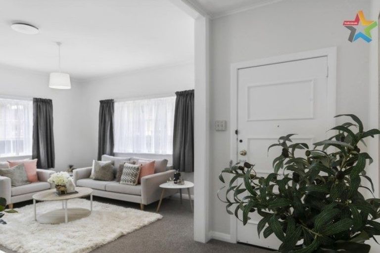 Photo of property in 47 Waiwhetu Road, Waiwhetu, Lower Hutt, 5010