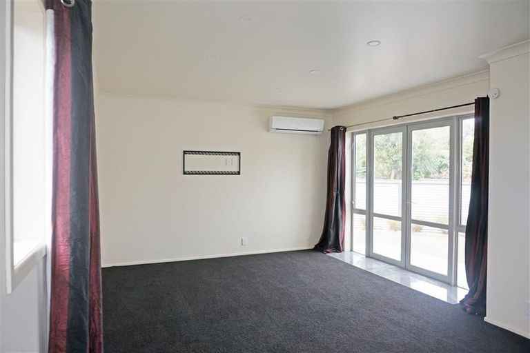 Photo of property in 124 Newcastle Street, Windsor, Invercargill, 9810