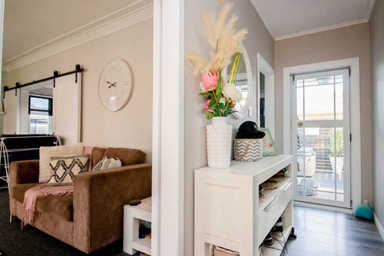 Photo of property in 10 Bush Street, Paeroa, 3600