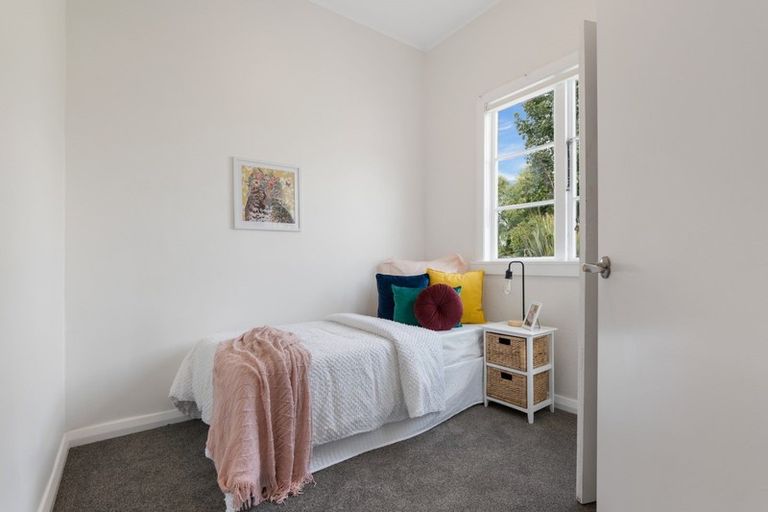 Photo of property in 85 Broadway, Stratford, 4332