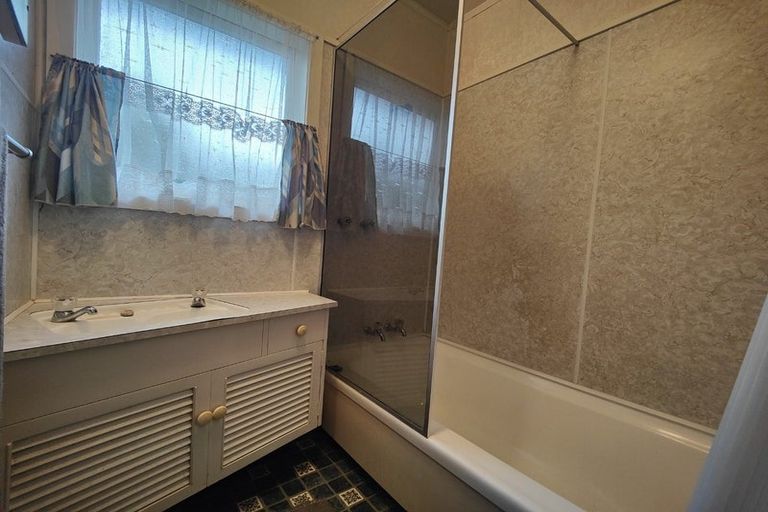 Photo of property in 31 Cherry Road, Bucklands Beach, Auckland, 2014