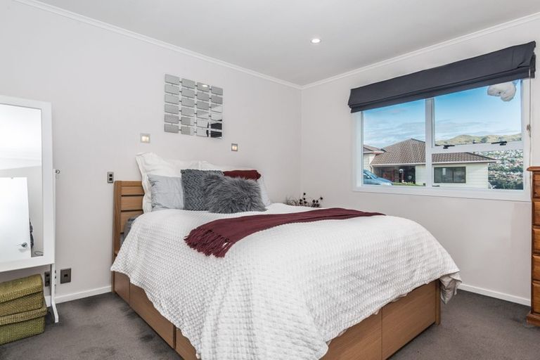 Photo of property in 6 Trinidad Crescent, Grenada Village, Wellington, 6037