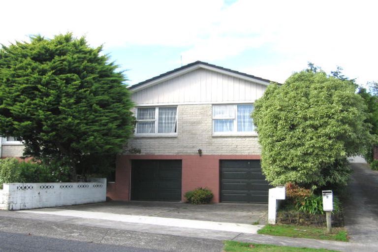 Photo of property in 9 Vanbrugh Place, Bucklands Beach, Auckland, 2014