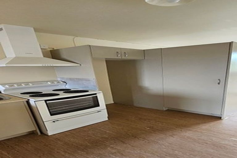 Photo of property in 16/242 Great North Road, Henderson, Auckland, 0612