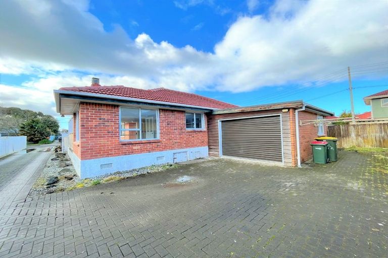 Photo of property in 1/24 Overton Road, Papatoetoe, Auckland, 2025