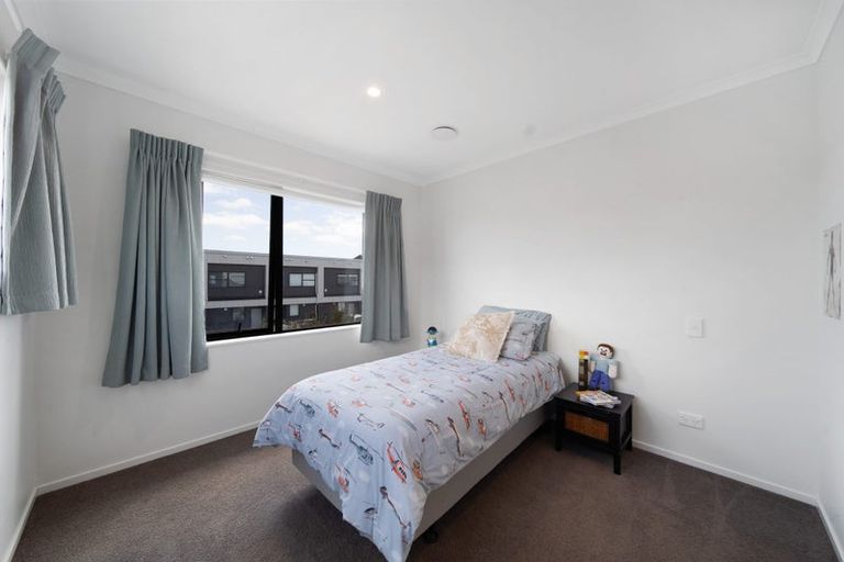 Photo of property in 4 Orona Place, Takanini, 2112