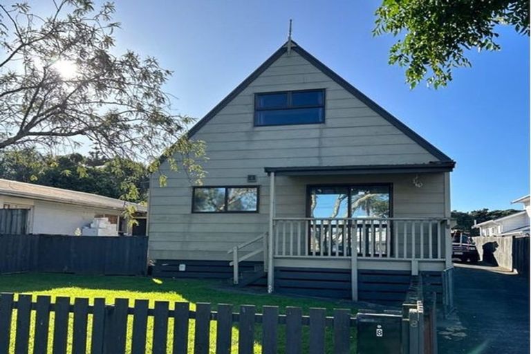 Photo of property in 8 Wallis Street, Raglan, 3225