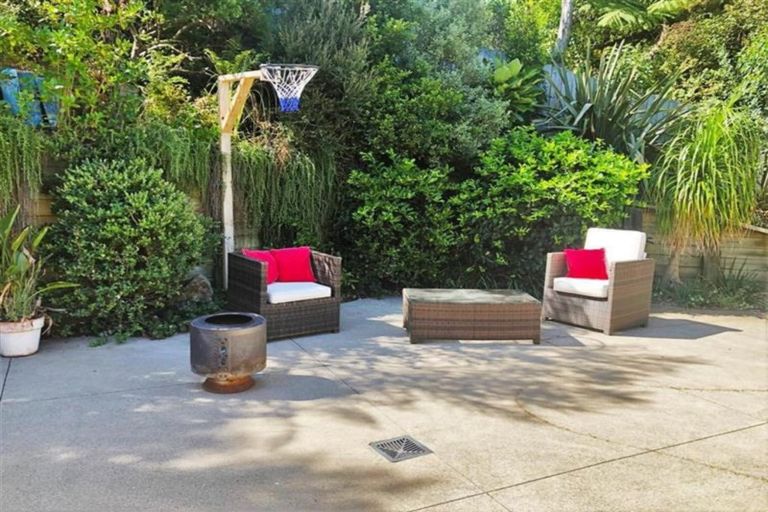 Photo of property in 32 Albacore Way, Maraetai, Auckland, 2018