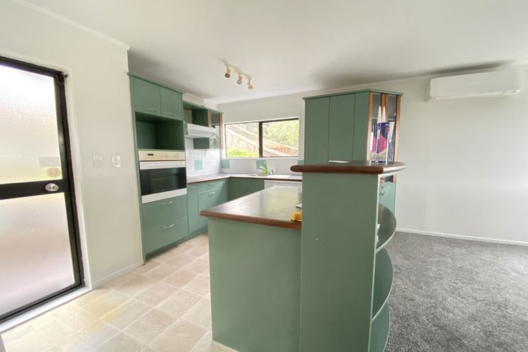 Photo of property in 10 Flamingo Court, Goodwood Heights, Auckland, 2105