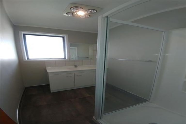 Photo of property in 394 Bucklands Beach Road, Bucklands Beach, Auckland, 2012