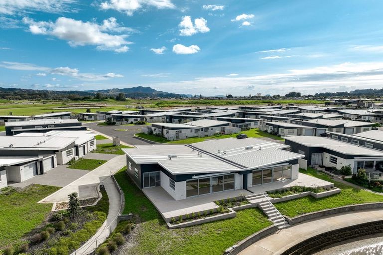 Photo of property in 16 Vanita Drive, Whitianga, 3510