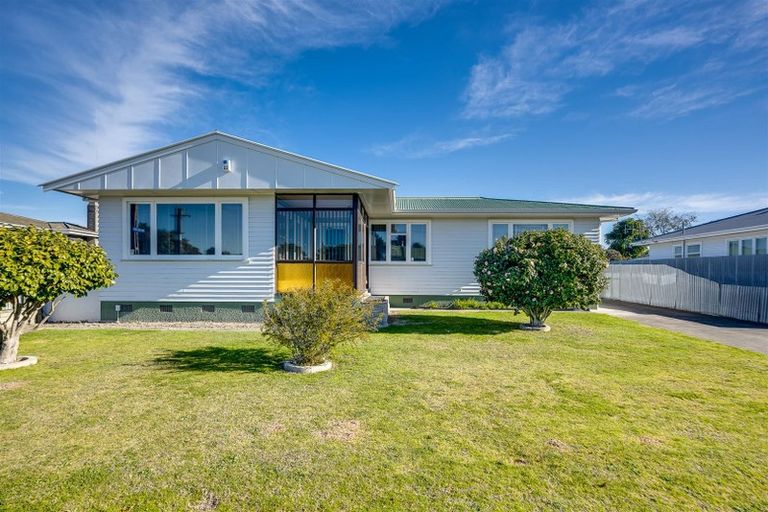 Photo of property in 38 Trinity Crescent, Pirimai, Napier, 4112