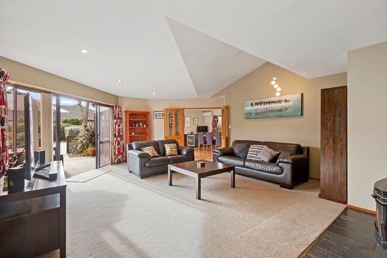 Photo of property in 10 Tucson Place, Burwood, Christchurch, 8061
