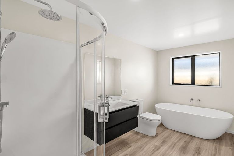 Photo of property in 18 Nathaniel Archer Street, Woodend, 7610