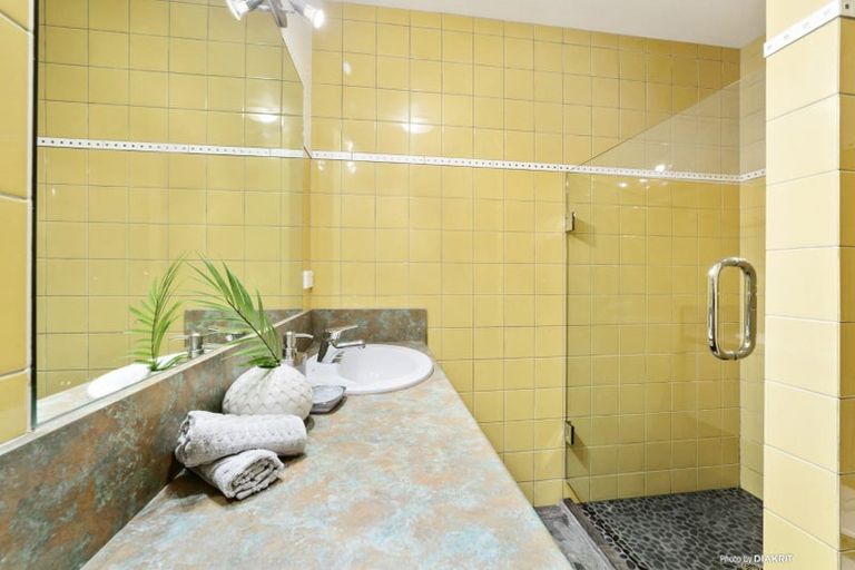 Photo of property in 98c Northland Road, Northland, Wellington, 6012