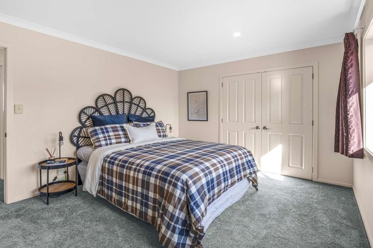 Photo of property in 18 Gilligan Close, College Estate, Whanganui, 4500