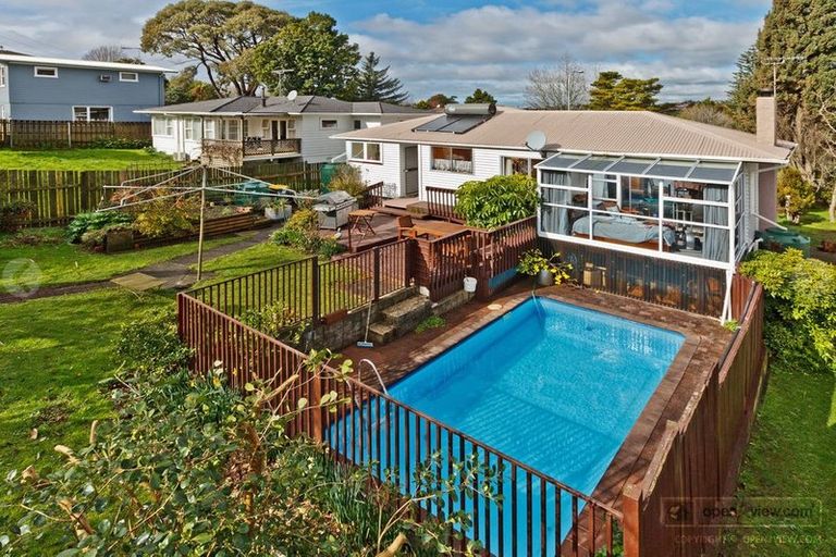 Photo of property in 20 Bentley Avenue, Glenfield, Auckland, 0629