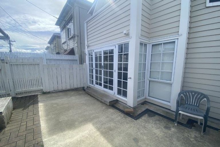 Photo of property in 97 Tasman Street, Mount Cook, Wellington, 6021