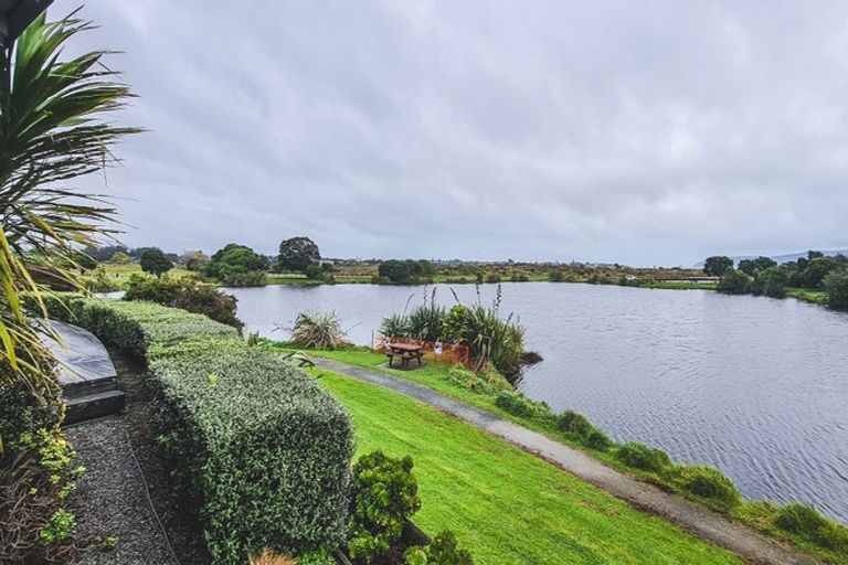 Photo of property in 12 Major Durie Place, Waikanae Beach, Waikanae, 5036
