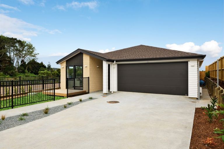 Photo of property in 44 Vintry Drive, Huapai, Kumeu, 0810