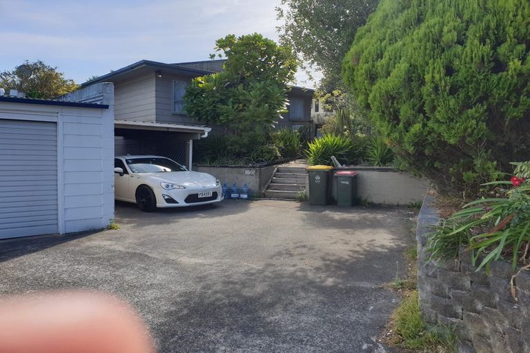 Photo of property in 2/12 Chamade Place, Clover Park, Auckland, 2019