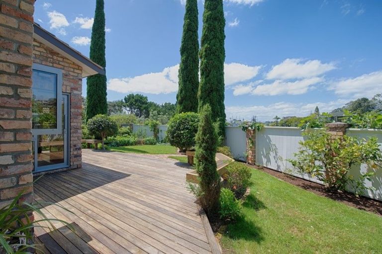 Photo of property in 16 Commodore Parry Road, Castor Bay, Auckland, 0620