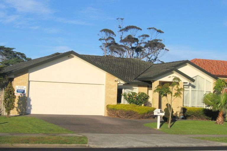 Photo of property in 11 Dannemora Drive, Dannemora, Auckland, 2016