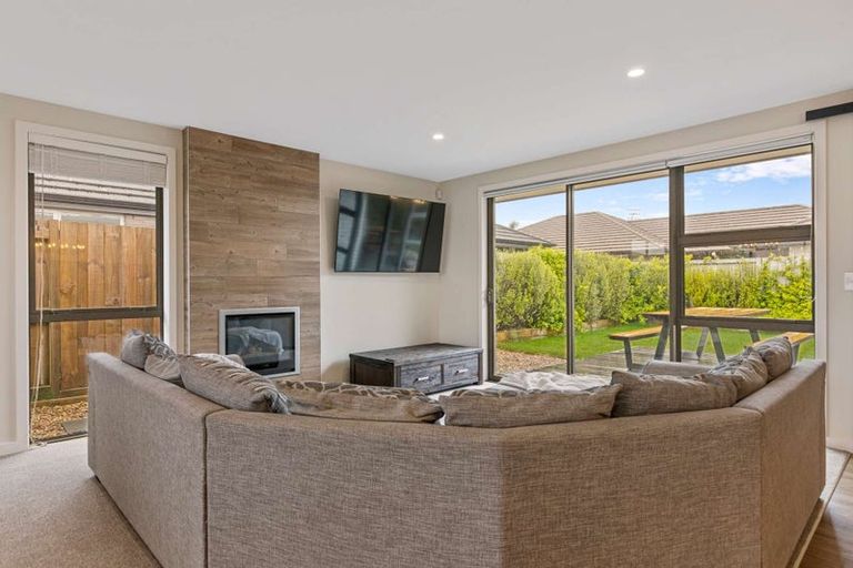 Photo of property in 24 Stevenson Drive, Papamoa, 3118