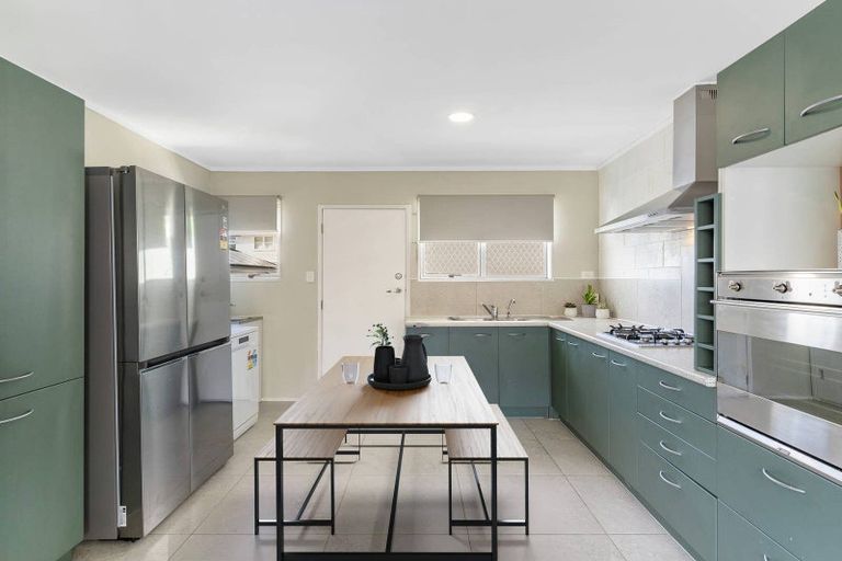 Photo of property in 3/112 Gossamer Drive, Pakuranga Heights, Auckland, 2010