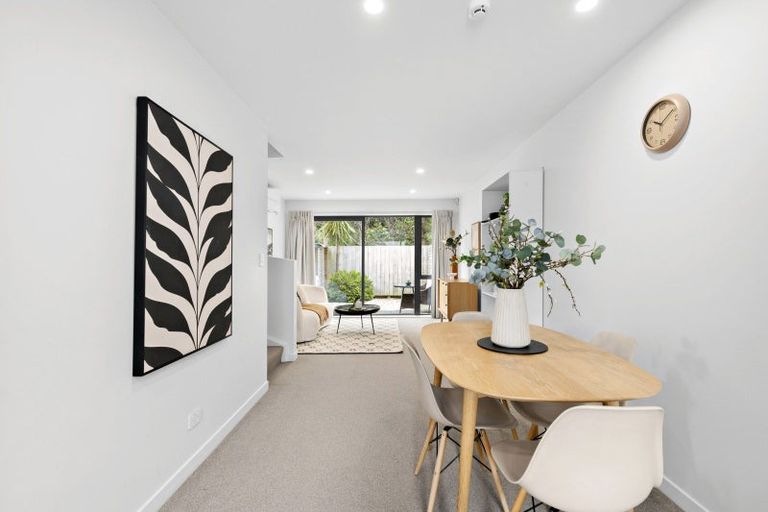 Photo of property in 2/170 Fraser Avenue, Johnsonville, Wellington, 6037