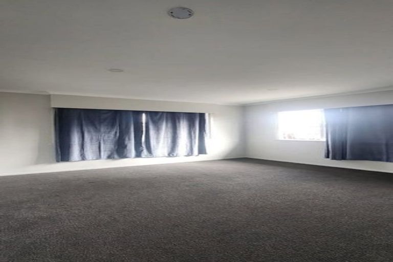 Photo of property in 8 Martin Road, Manurewa, Auckland, 2102